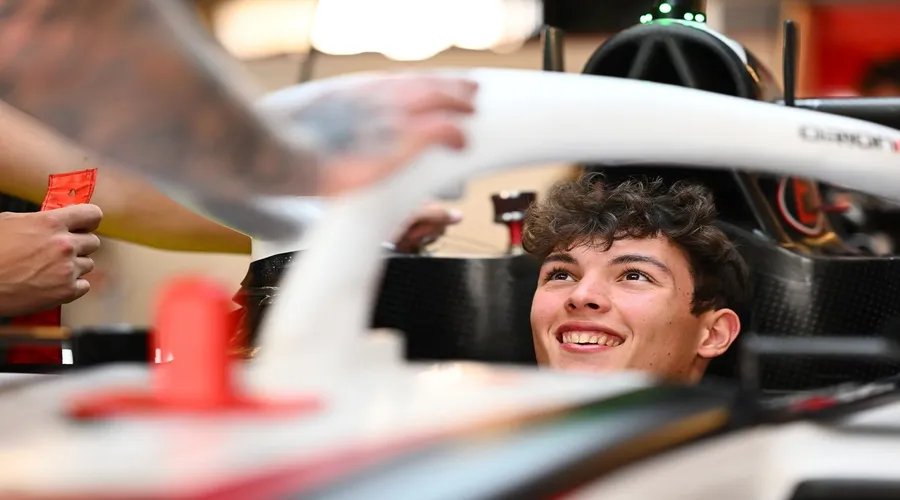 Bearman demuestra su valía en su primera temporada completa en F1